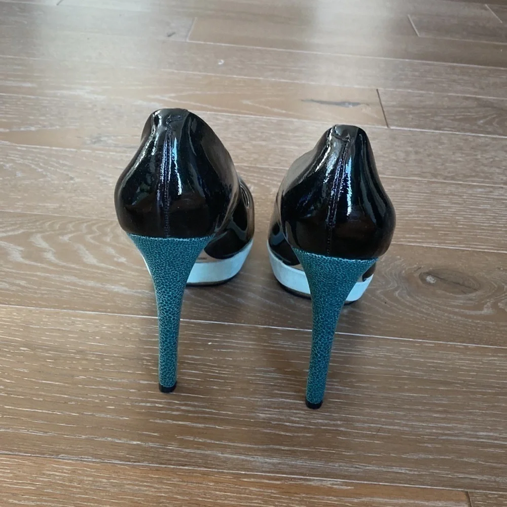 Vince Camuto Patent Leather Platform Pump | 9M